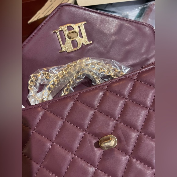 NWT-Badgley Mischka crossbody with diamond quilting- style 4181- in Plum color - Picture 8 of 15